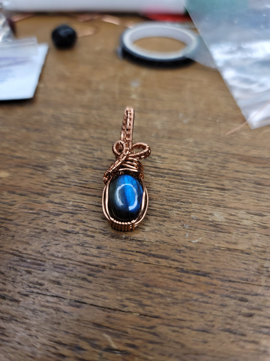 Mini Labradorite Pendant